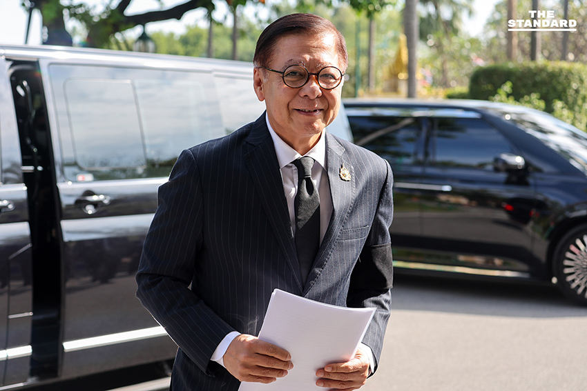 นายกฯ ชูกำปั้นสู้เหตุปะทะชายแดน ก่อนถกวาระ ครม. จับตาถกแผนซื้อคืนสัมปทานรถไฟฟ้า 4 สาย ลดค่าใช้จ่ายประชาชน 6