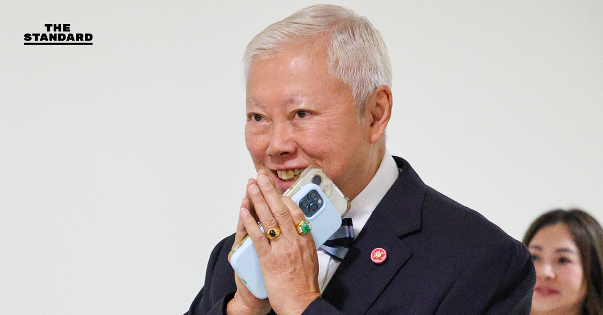 บวรศักดิ์เข้าหารือ กกต. ปมทำประชามติเลิก MOU43-44 เผยหากคนละครึ่งเฟส 2 ทำไม่ได้ก็ไม่ฝืน