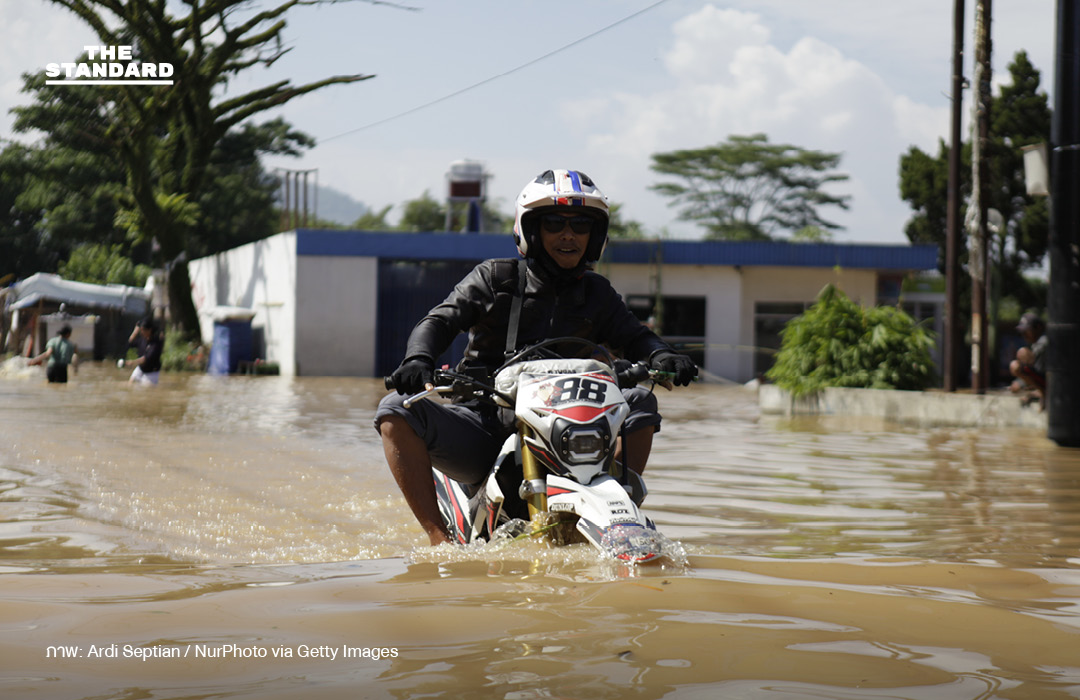 วิกฤตน้ำท่วมใหญ่ในเอเชีย ยอดผู้เสียชีวิตสูงเกิน 1,750 คน 4