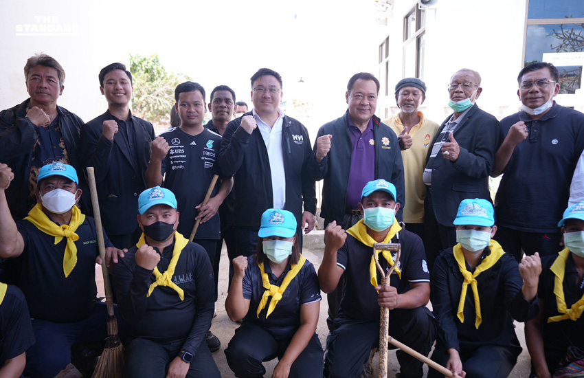 เพื่อไทยผนึกประชาชาติ ติดตามการฟื้นฟูหาดใหญ่ เร่งส่งอาสาสมัครเข้าช่วยต่อเนื่อง 8