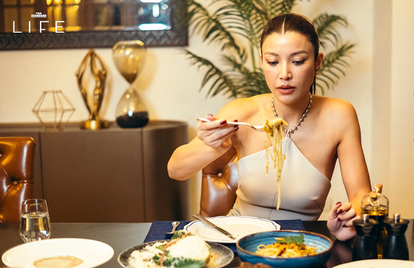 เอมมี่ มรกต