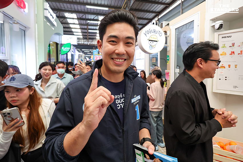 ‘อภิสิทธิ์’ นำทีมประชาธิปัตย์ลุย อโศก มั่นใจกระแสตอบรับดี ชูธงแก้ รัฐธรรมนูญไม่แตะ หมวด 1-2 พร้อมย้ำจุดยืนร่วมรัฐบาลต้องปราบทุจริต-ไร้ทุนเทา 5