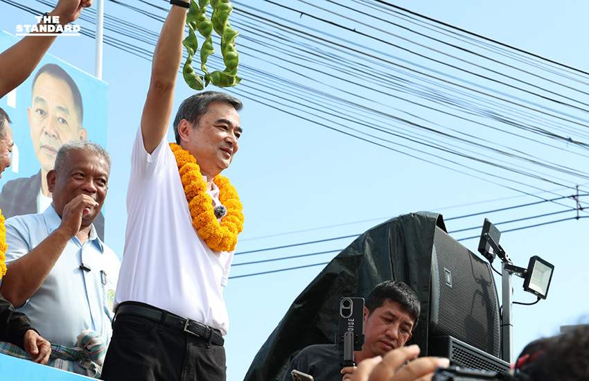 อภิสิทธิ์หาเสียงตลาดสิชล ขอคะแนนคืน ประชาธิปัตย์ รับหนักใจ กระแสซื้อเสียง ปักษ์ใต้ระบาดหนัก ชี้ถึงเวลาพอกันทีการเมืองใช้เงินตัดสิน 2