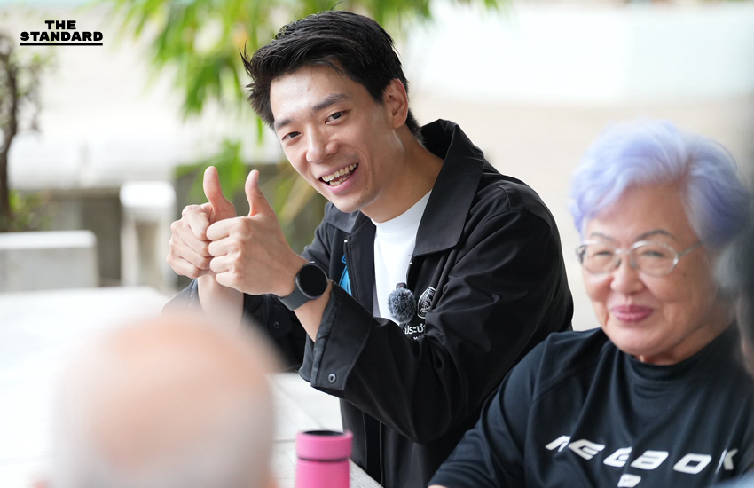 อภิสิทธิ์ เวชชาชีวะ และ กรณ์ จาติกวณิช ลงพื้นที่หาเสียงที่เขตสาทร กรุงเทพฯ พบปะประชาชน 7