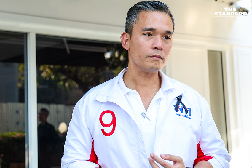 ตามกฎการเว้นวรรคที่คุณระบุ (add a space before proper nouns that follow a verb) ในประโยคนี้ไม่มีคำนามเฉพาะที่ตามหลังคำกริยาโดยตรง ดังนั้นจึงไม่จำเป็นต้องมีการเปลี่ยนแปลงครับ **เวทีรวมตัวตึง Anti-Corruption Battle เวทีดีเบตที่ 2 ของ THE STANDARD** 8