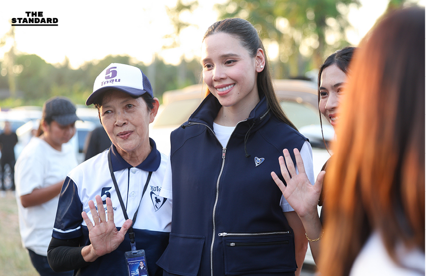 อนุทิน ขนทัพแกนนำ ภูมิใจไทย เดินตลาด ต้นปาล์ม กระบี่ หาเสียง ภาคใต้ ชาวบ้านคล้องพวงสะตอ อวยพรนั่ง นายกฯ ต่อ 5