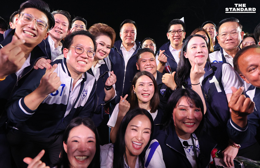 อนุทิน ชาญวีรกูล หัวหน้าพรรคภูมิใจไทย ปราศรัยใหญ่ที่สวนลุมพินี 3