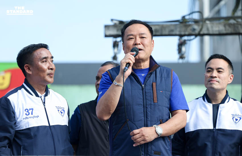 ‘อนุทิน’ ขอคะแนนชาวชุมพรขอเป็นเขยระนองที่รักคนใต้ ยันลุยต่อ คนละครึ่ง มั่นใจได้ สส. ยกจังหวัด 4