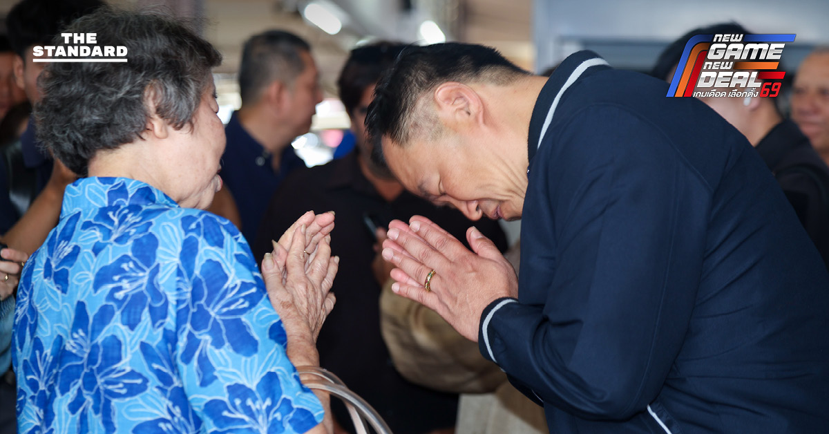 อนุทินเดินตลาดสด ภูเก็ต โต้คนด่าโหนกระแสชาตินิยม ย้อนถามเป็น คนไทยหรือไม่ มองปลุกกระแสแล้วไม่ดี แบบนี้จะมาอาสาทำเพื่อบ้านเมืองอย่างไร