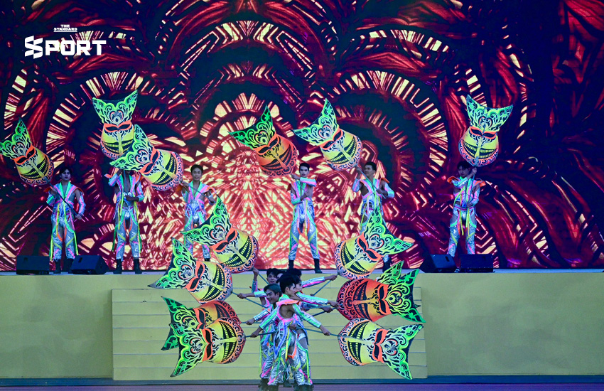 ภาพบรรยากาศพิธีปิดการแข่งขันอาเซียนพาราเกมส์ 2025 ที่เต็มไปด้วยรอยยิ้มและความสุขของนักกีฬา 3