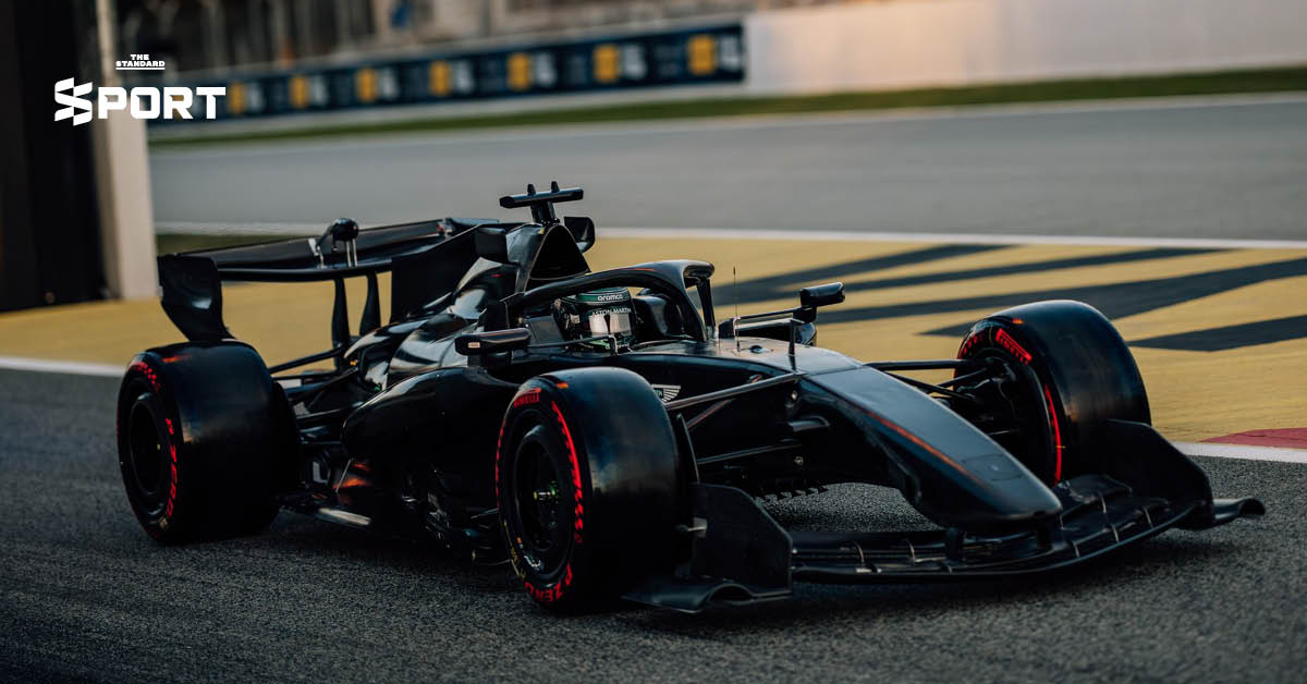 ภาพรถแข่ง Aston Martin AMR26 สีเขียว ลงสนามทดสอบ Shakedown ครั้งแรกที่บาร์เซโลนา มี แลนซ์ สโตรลล์ เป็นผู้ขับ