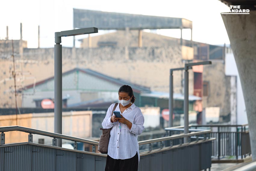 กทม. ฝุ่น PM 2.5 เช้านี้ เกินมาตรฐานทุกเขต พื้นที่สีส้ม เริ่มกระทบสุขภาพ บางรัก-ลาดกระบัง ค่าฝุ่นสูงสุด 7