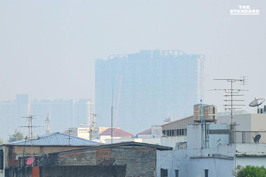 กทม. ฝุ่น PM 2.5 เช้านี้ เกินมาตรฐานทุกเขต พื้นที่สีส้ม เริ่มกระทบสุขภาพ บางรัก-ลาดกระบัง ค่าฝุ่นสูงสุด 8