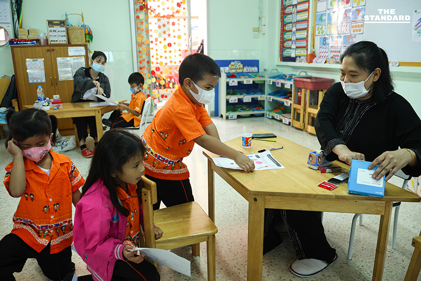 เจ้าหน้าที่ กทม. ตรวจเยี่ยม โรงเรียนวัดวิมุตยาราม ต้นแบบห้องเรียนปลอดฝุ่น เพื่อสร้างความมั่นใจด้านสุขภาพนักเรียน 5