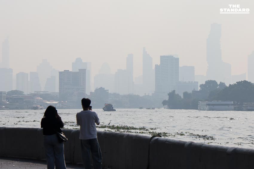 กทม. ฝุ่น PM2.5 พุ่งเกินมาตรฐาน 70 พื้นที่ เตือนประชาชนสวมหน้ากาก-เลี่ยงกิจกรรมกลางแจ้ง 1