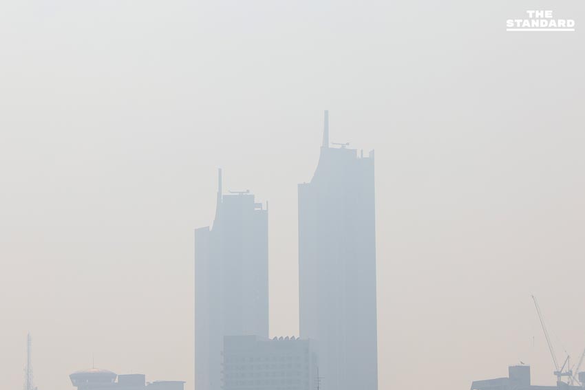 กทม. ฝุ่น PM2.5 พุ่งเกินมาตรฐาน 70 พื้นที่ เตือนประชาชนสวมหน้ากาก-เลี่ยงกิจกรรมกลางแจ้ง 2