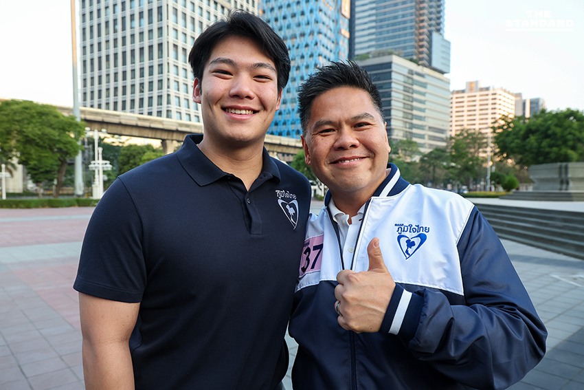 เลือกตั้ง 2569 : ดรีมทีมภูมิใจไทยเดินหาเสียง สวนลุมพินี ‘ศุภจี-เอกนิติ-สีหศักดิ์’ ดีใจเสียงตอบรับดี บอกทุกข้อเสนอแนะเป็นประโยชน์ ช่วย นโยบายเศรษฐกิจ 10 พลัสชัดขึ้น 11