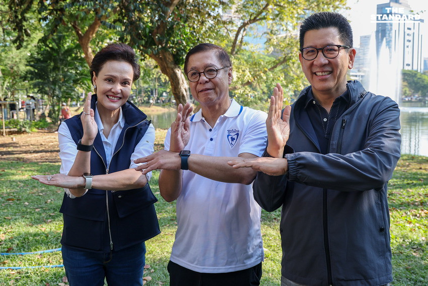 เลือกตั้ง 2569 : ดรีมทีมภูมิใจไทยเดินหาเสียง สวนลุมพินี ‘ศุภจี-เอกนิติ-สีหศักดิ์’ ดีใจเสียงตอบรับดี บอกทุกข้อเสนอแนะเป็นประโยชน์ ช่วย นโยบายเศรษฐกิจ 10 พลัสชัดขึ้น 7