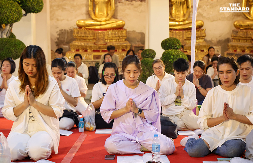 พุทธศาสนิกชนร่วมสวดมนต์ข้ามปี ที่วัดสุทัศน์ฯ รับศักราชใหม่ 2569 6