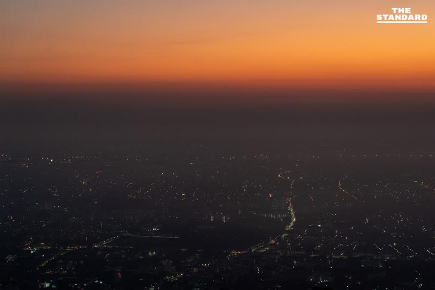 ‘เชียงใหม่’ รับแสงแรกแห่งปี 2569 เหนือดอยสุเทพ ประชาชน แห่สัมผัสอากาศหนาว-เก็บภาพความประทับใจเริ่มศักราชใหม่ 4