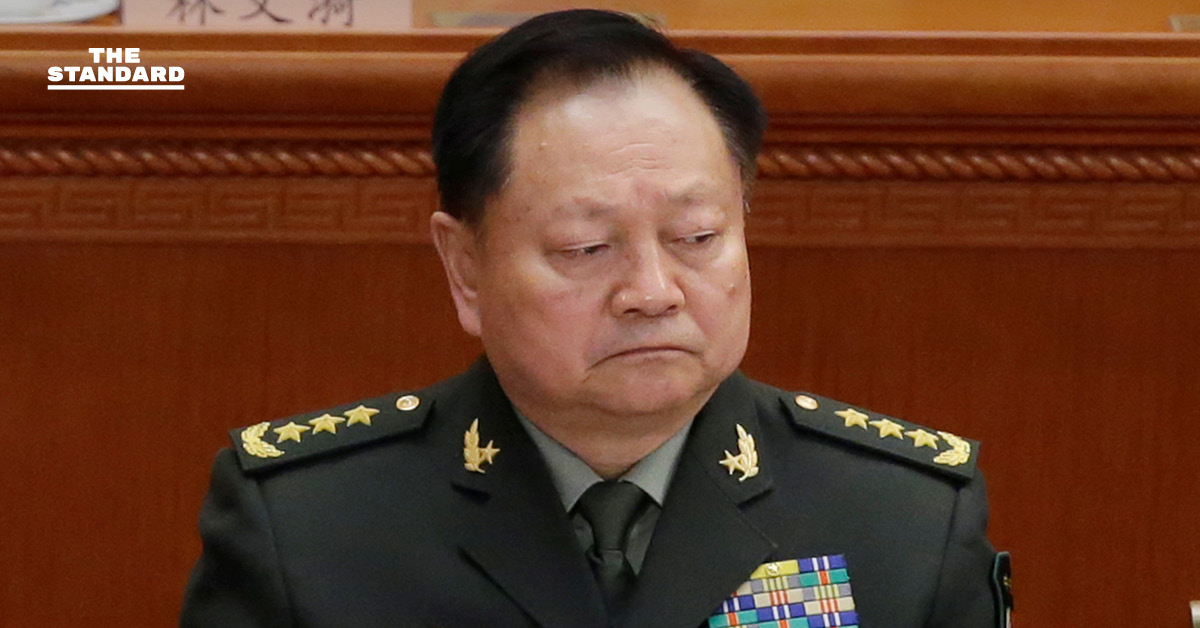 แฟ้มภาพ: ประธานาธิบดี สีจิ้นผิง ผู้นำจีน ยืนตรวจแถวกองทัพ