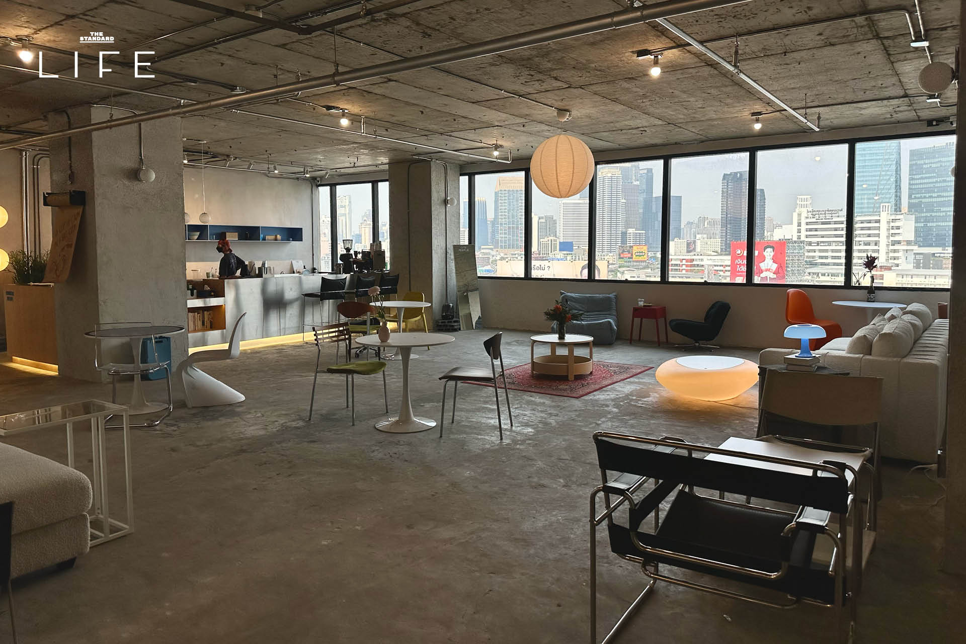 บรรยากาศภายในร้าน City Cup คาเฟ่บนตึกสูงพร้อมวิวเมืองย่านคลองเตย 4