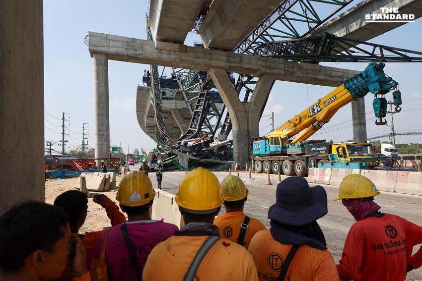 ความคืบหน้าเหตุเครนถล่ม ถนนพระราม 2 จังหวัดสั่งระดมทีมกู้ภัยเร่งช่วยเหลือผู้ประสบภัย พร้อมอำนวยความสะดวกจราจร 3