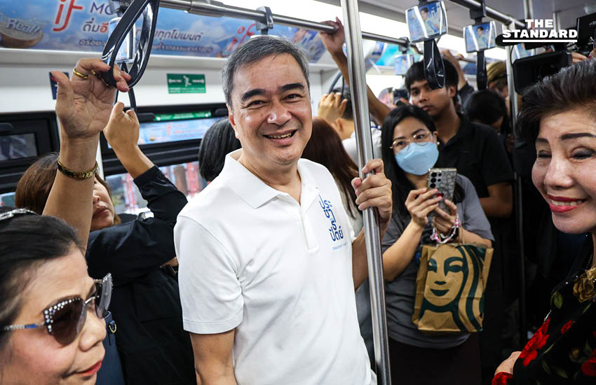 พรรคประชาธิปัตย์ นำโดย อภิสิทธิ์ เวชชาชีวะ, กรณ์ จาติกวณิช และ การดี เลียวไพโรจน์ เดินทางหาเสียงด้วยรถเมล์และรถไฟฟ้า BTS ในกรุงเทพมหานคร 14