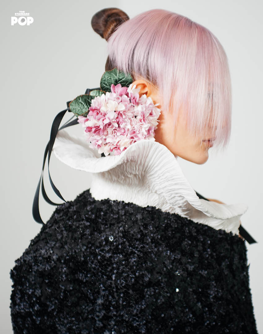 ภาพบรรยากาศเบื้องหลังแฟชั่นโชว์ Dior Couture Spring/Summer 2026 ผลงานแรกของ Jonathan Anderson 5