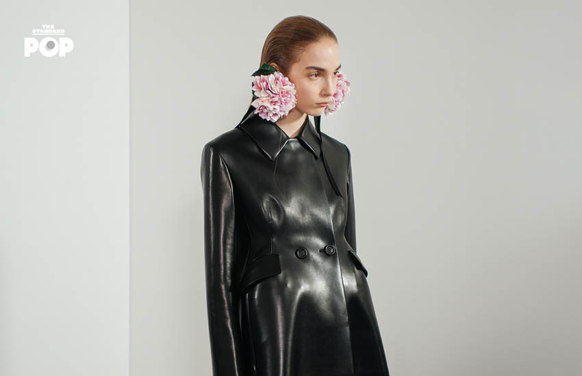 ภาพบรรยากาศเบื้องหลังแฟชั่นโชว์ Dior Couture Spring/Summer 2026 ผลงานแรกของ Jonathan Anderson 6