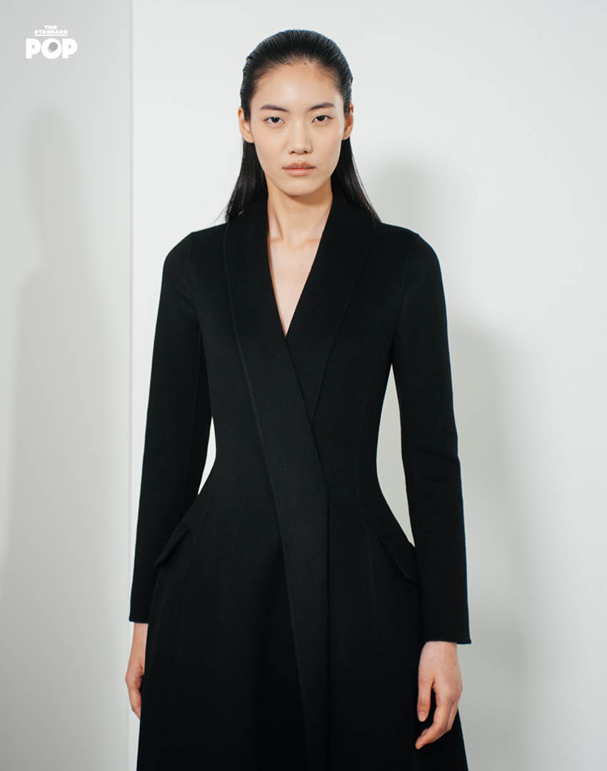 ภาพบรรยากาศเบื้องหลังแฟชั่นโชว์ Dior Couture Spring/Summer 2026 ผลงานแรกของ Jonathan Anderson 8