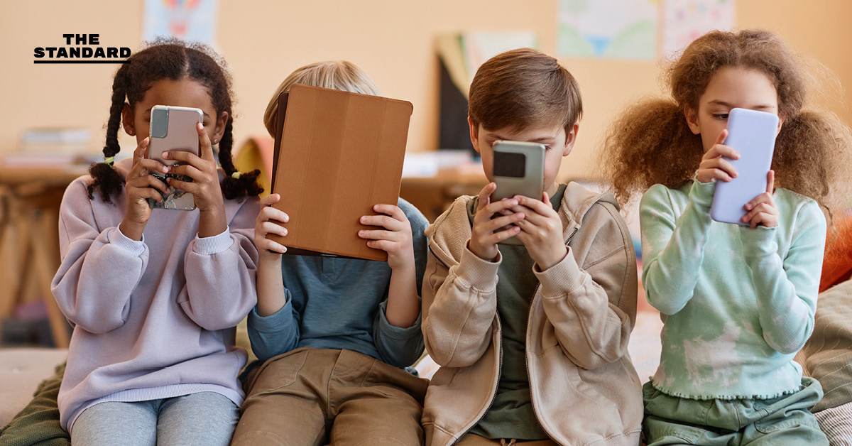 ภาพประกอบสภาล่างฝรั่งเศสผ่านกฎหมายแบนโซเชียลมีเดียสำหรับเยาวชนอายุต่ำกว่า 15 ปี