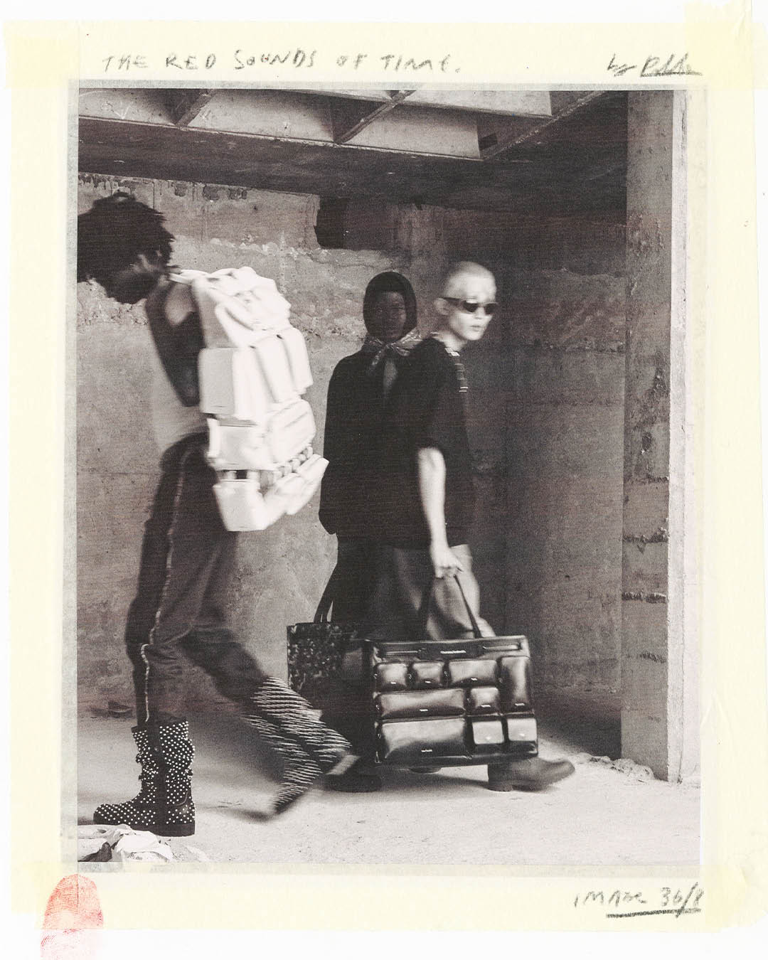 ภาพนิทรรศการ Christian Louboutin โดย Jaden Smith ในกรุงปารีส 3