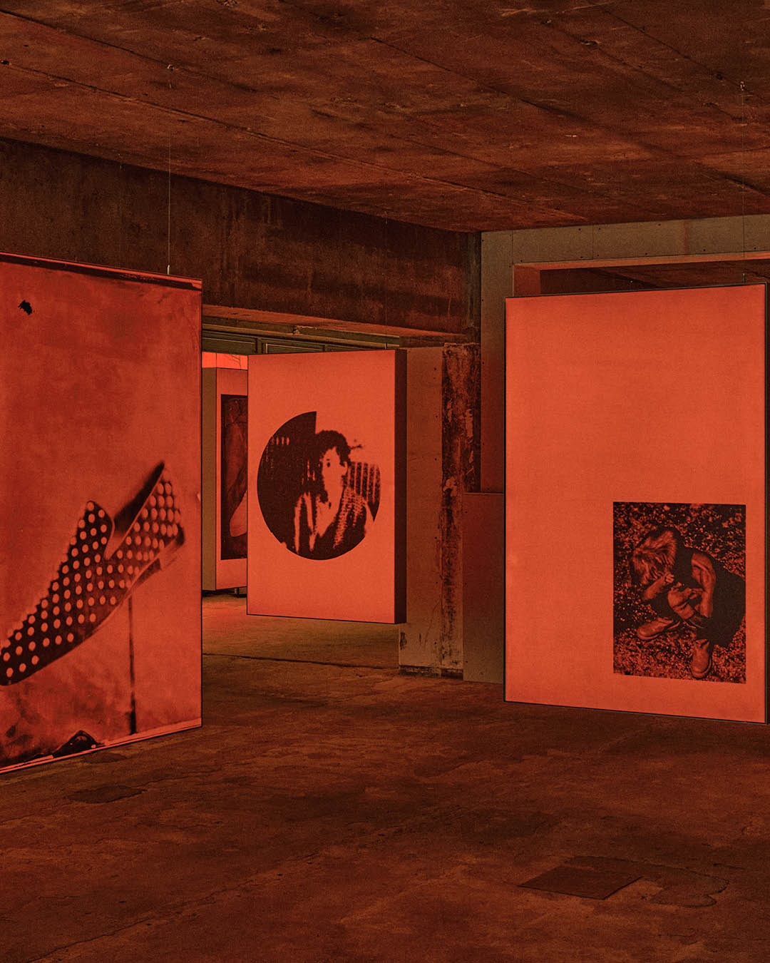 ภาพนิทรรศการ Christian Louboutin โดย Jaden Smith ในกรุงปารีส 4