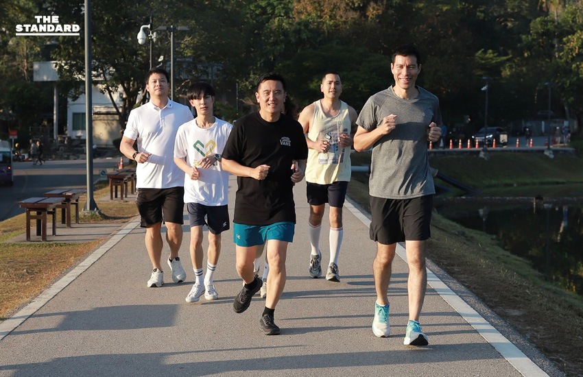 เจษฎ์-ชัยวุฒิ โชว์ฟิตวิ่งหาเสียง **เชียงใหม่** อู้คำเมืองหาเสียงช่วย **‘โค้ชเอก’** เจอชาวบ้านบ่นไม่เอา **ส้ม**-นักการเมืองโกง 1