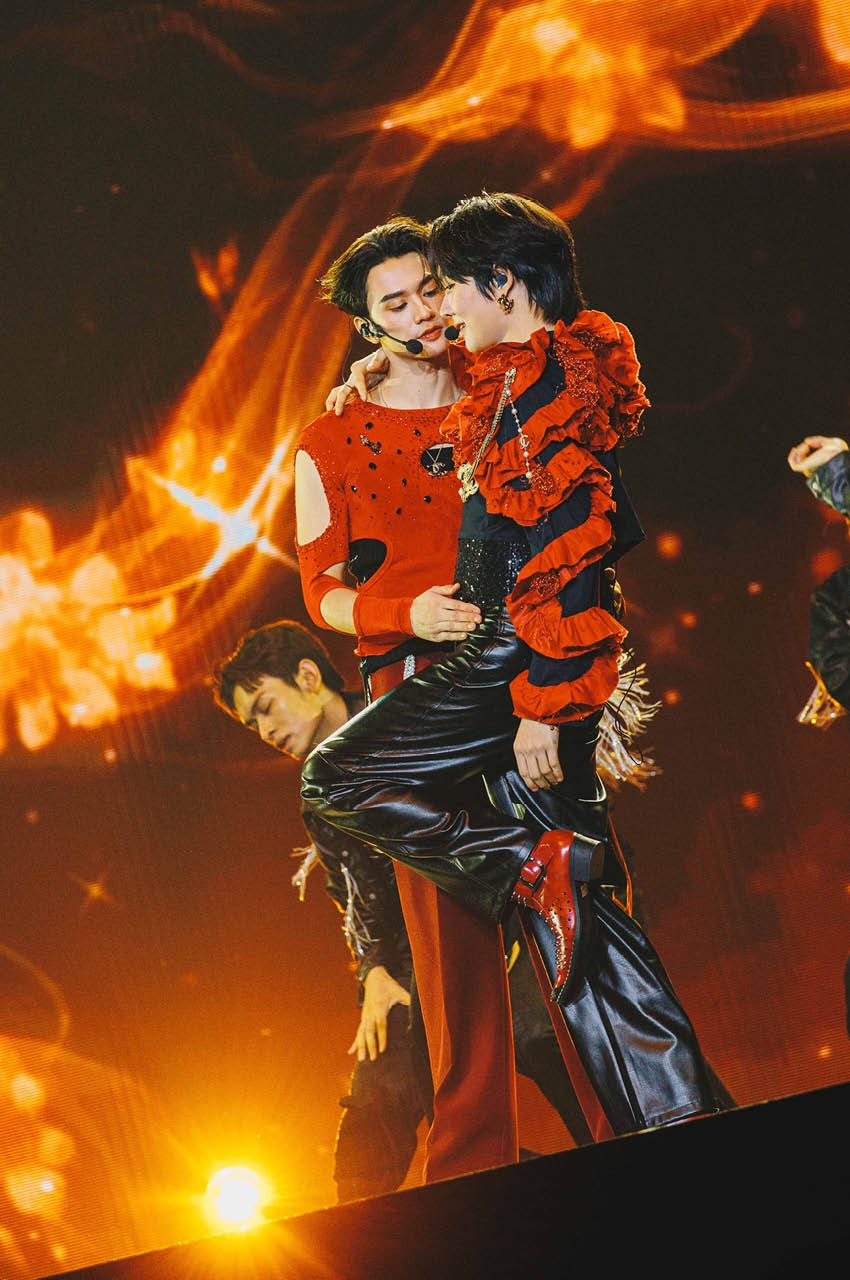 ภาพเวทีคอนเสิร์ต Khemjira The Golden Time Concert ที่ อิมแพ็ค อารีน่า เมืองทองธานี อลังการงดงาม ผสมผสานศิลปะไทย 1