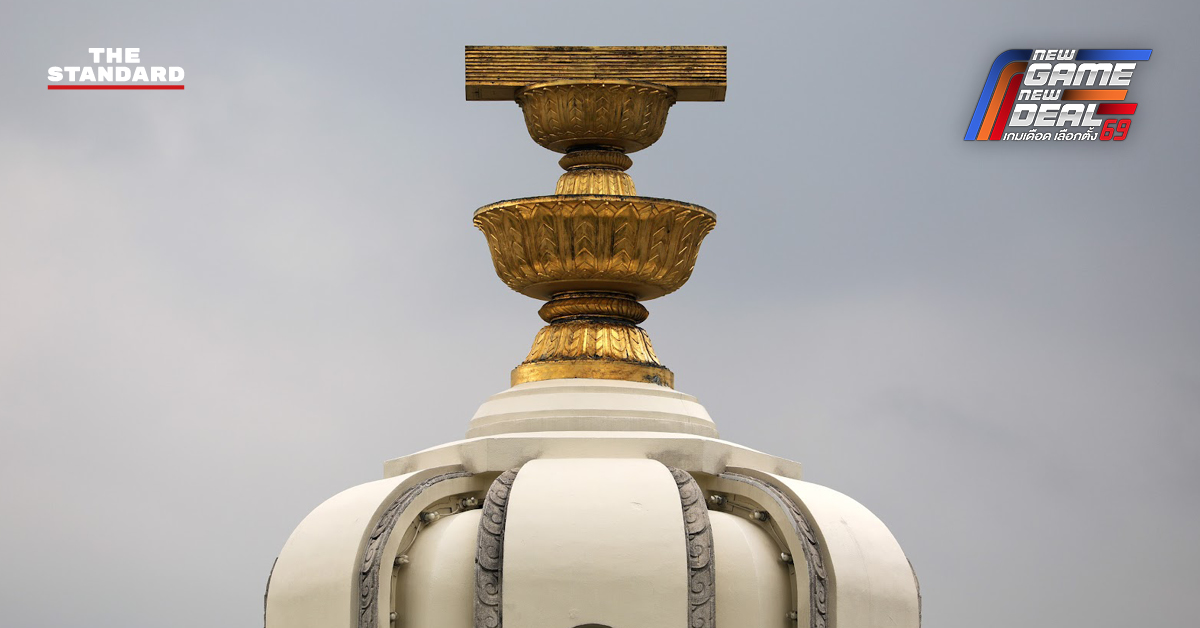 กราฟแสดงผลสำรวจ KPI Poll ครั้งที่ 6 เกี่ยวกับบุคคลที่เหมาะสมเป็นนายกรัฐมนตรีคนใหม่ และทิศทางการลงประชามติรัฐธรรมนูญ