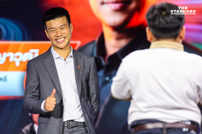 น้องกระชาย-สยบพล แสงพัฒนกรกิจ ร่วมเวที THE STANDARD DEBATE ถาม 5 พรรคการเมืองสะท้อนเสียงคนรุ่นใหม่ 4