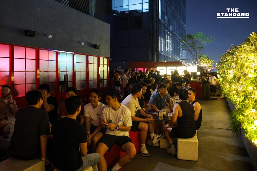 แสงสี-เสียงหัวเราะ เคานต์ดาวน์สีลมสุดคึกคัก รับศักราชใหม่ 13