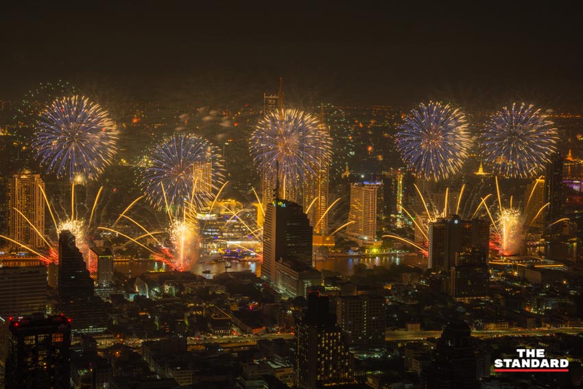 งดงาม ตระการตา ต้อนรับพุทธศักราชใหม่ 2569 ด้วย ‘พลุรักษ์โลก’ จากไอคอนสยาม 9