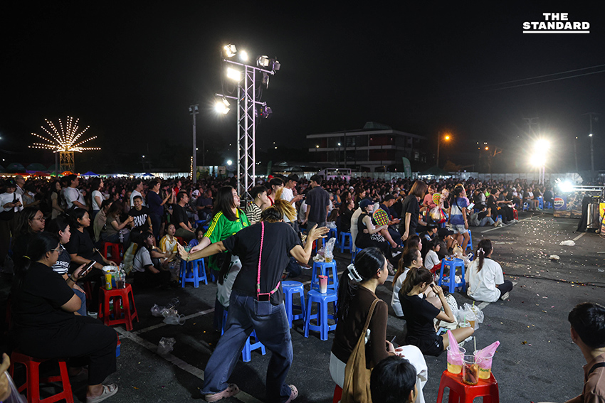 ม่วนซื่นกลางกรุง คอนเสิร์ตหมอลำ ‘ประถมบันเทิงศิลป์ - ฮาย อาภาพร’ 19