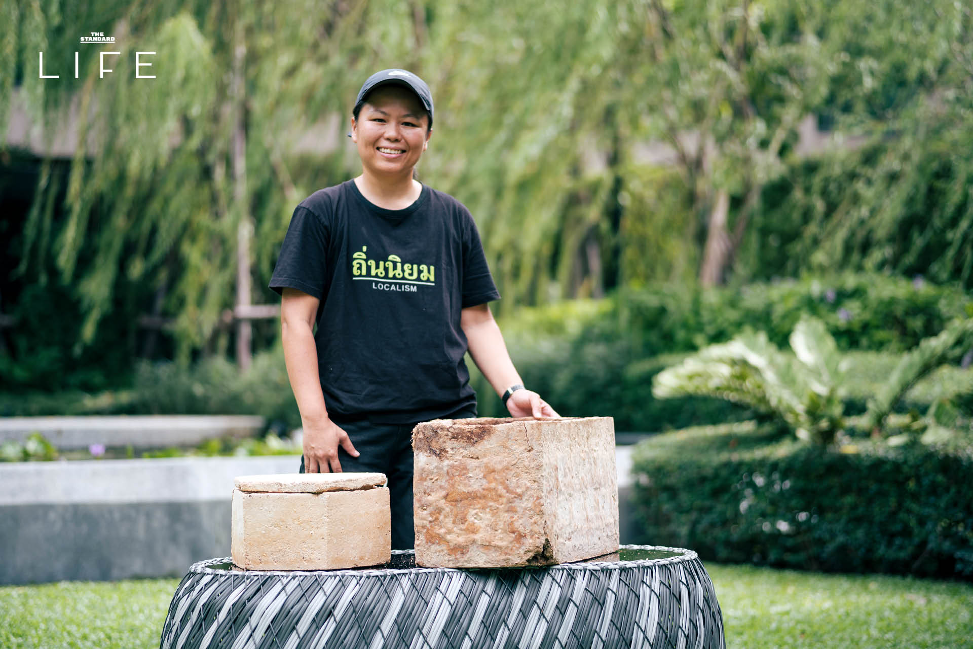 Mycelium Coffin โลงศพใยเห็ดสำหรับสัตว์เลี้ยงที่ผลิตจากวัสดุธรรมชาติ เป็นมิตรต่อสิ่งแวดล้อม 1