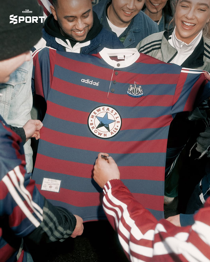 Headline: Newcastle x adidas เปิดตัวคอลเล็กชันพิเศษ หวนคืนชุดแข่งระดับตำนาน (No changes are needed based on the rule add a space before proper nouns that follow a verb, as คอลเล็กชันพิเศษ and ชุดแข่งระดับตำนาน are not proper nouns in this context.) 1