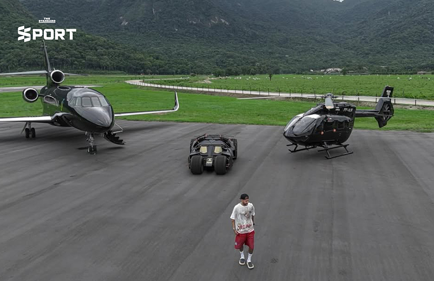 Neymar Jr. กับคอลเล็กชันยานพาหนะสุดหรู และ Batmobile 5