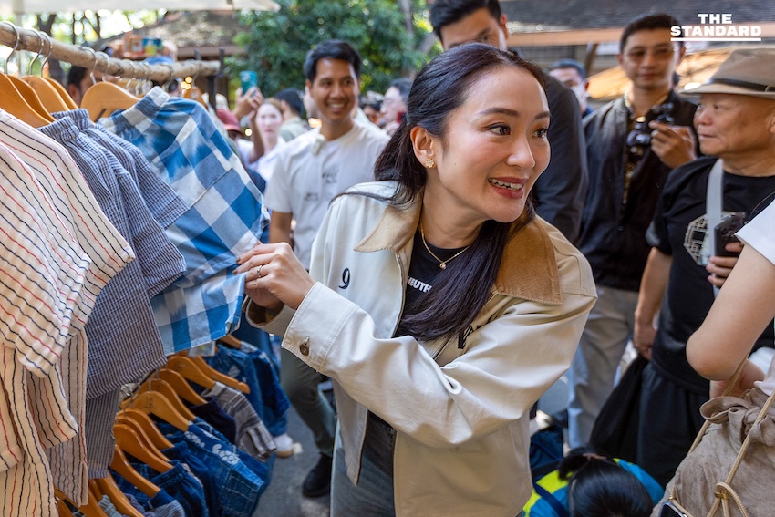 แพทองธาร ชินวัตร หัวหน้าครอบครัวเพื่อไทย ลงพื้นที่ตลาดจริงใจมาร์เก็ต เชียงใหม่ พบปะประชาชนและช่วยผู้สมัคร สส. พรรคเพื่อไทย หาเสียง 6