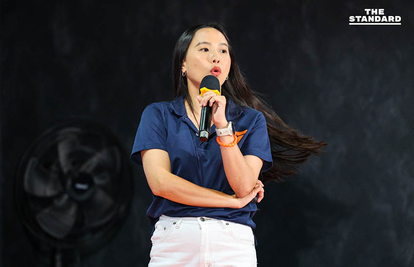 ภาพผู้สมัคร สส. และทีมบริหารพรรคประชาชนร่วมกิจกรรม 'พิมพ์ส้มล้มคอร์รัปชัน' เสนอแนวทางปราบโกง 6