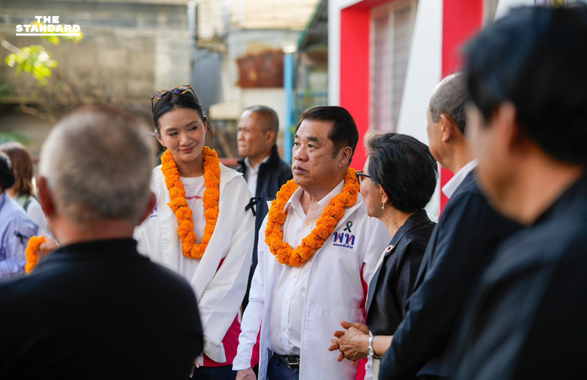 ยศชนัน-สุริยะ นำทีมเพื่อไทย ลงพื้นที่คลองเตยรับฟังปัญหาชาวบ้าน ดันนโยบายบ้านเพื่อคนคลองเตย หากเป็นแกนนำรัฐบาล 3