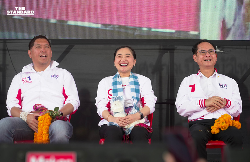 ศ.ดร.ยศชนัน วงศ์สวัสดิ์ และ ณัฐวุฒิ ใสยเกื้อ ปราศรัยหาเสียงพรรคเพื่อไทยที่อำเภอบัวใหญ่ จังหวัดนครราชสีมา 3
