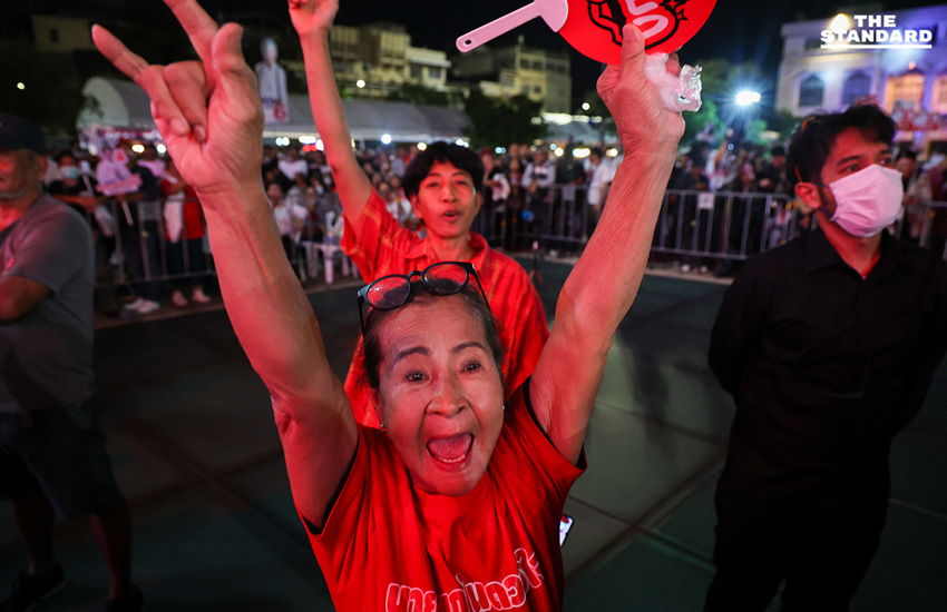 เพื่อไทยปราศรัยใหญ่ กทม. จุลพันธ์จัดหนักไล่ **อนุทิน** พ้นทำเนียบ บอกถึงเวลายศชนัน พร้อมเปิด 4 นโยบายใหม่ยกเครื่องชีวิตคนไทย 12