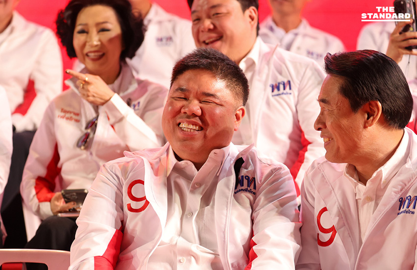 เพื่อไทยปราศรัยใหญ่ กทม. จุลพันธ์จัดหนักไล่ **อนุทิน** พ้นทำเนียบ บอกถึงเวลายศชนัน พร้อมเปิด 4 นโยบายใหม่ยกเครื่องชีวิตคนไทย 9